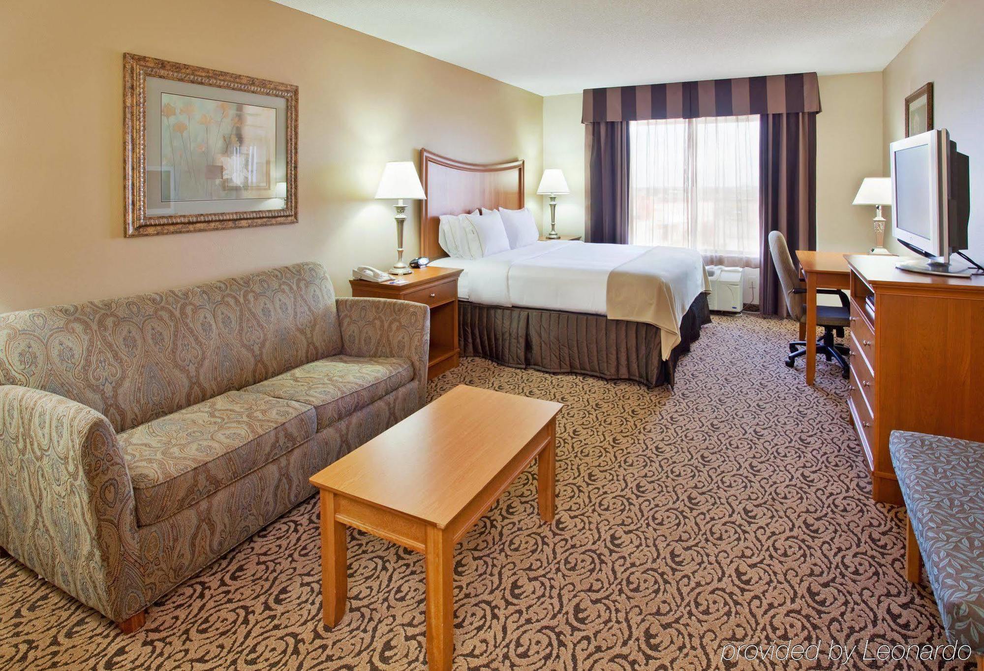 Holiday Inn Express Hastings By Ihg Zewnętrze zdjęcie